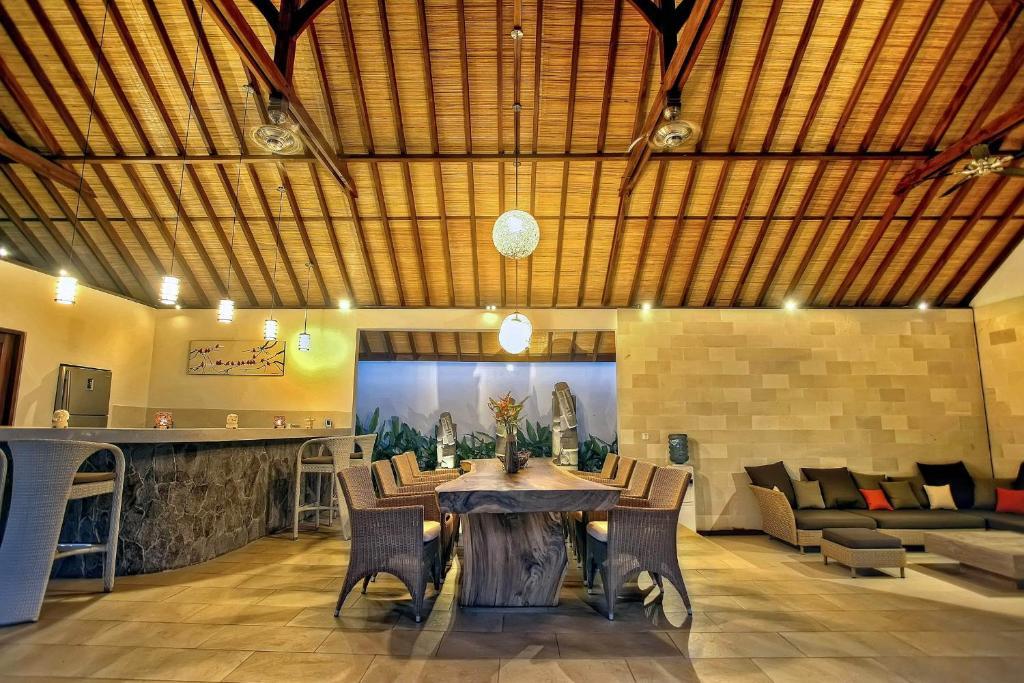 Villa Esperanto Seminyak Rum bild